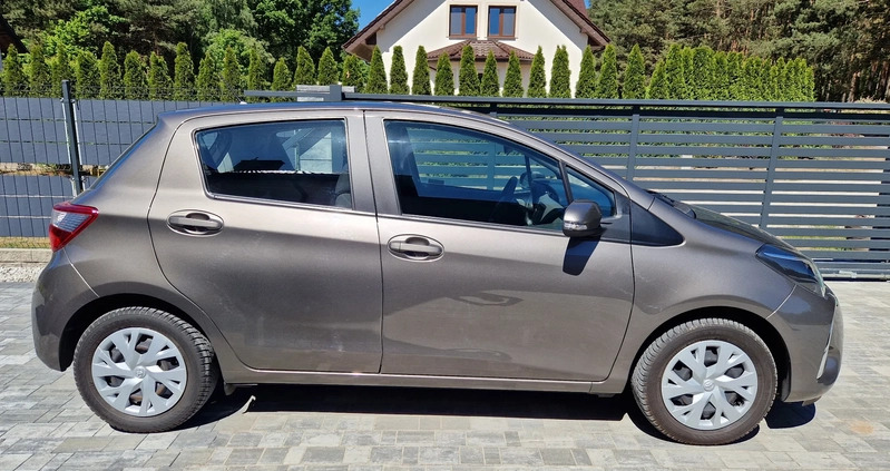 Toyota Yaris cena 53900 przebieg: 98000, rok produkcji 2020 z Toruń małe 232